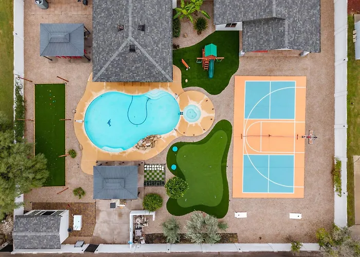 Ferienhaus Heated Pool Pickleball Mini Putt Gym Sleeps 24 *