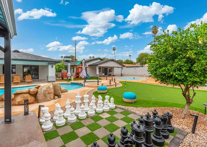 Heated Pool Pickleball Mini Putt Gym Sleeps 24 Ferienhaus *