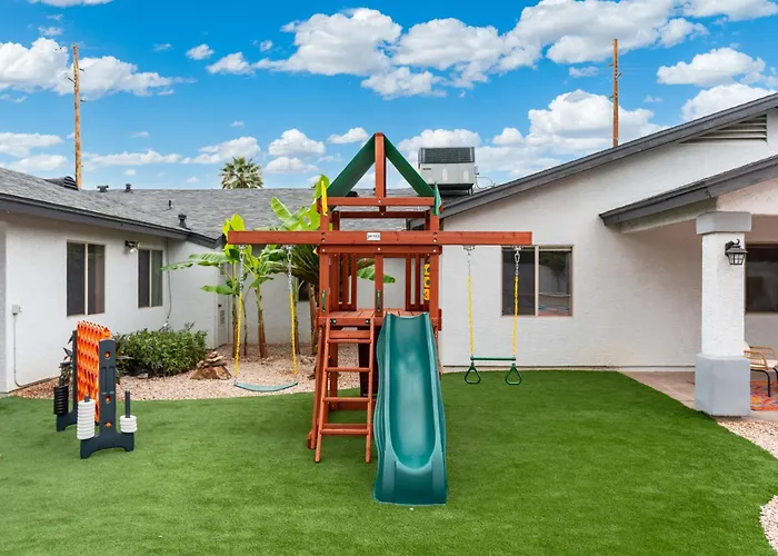 Heated Pool Pickleball Mini Putt Gym Sleeps 24 Phoenix