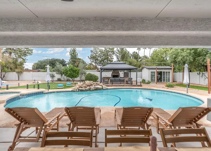 Heated Pool Pickleball Mini Putt Gym Sleeps 24 Ferienhaus