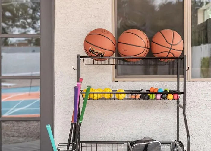Heated Pool Pickleball Mini Putt Gym Sleeps 24 * Phoenix