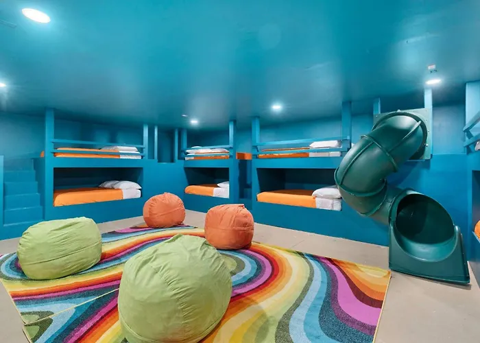 Heated Pool Pickleball Mini Putt Gym Sleeps 24 Ferienhaus *